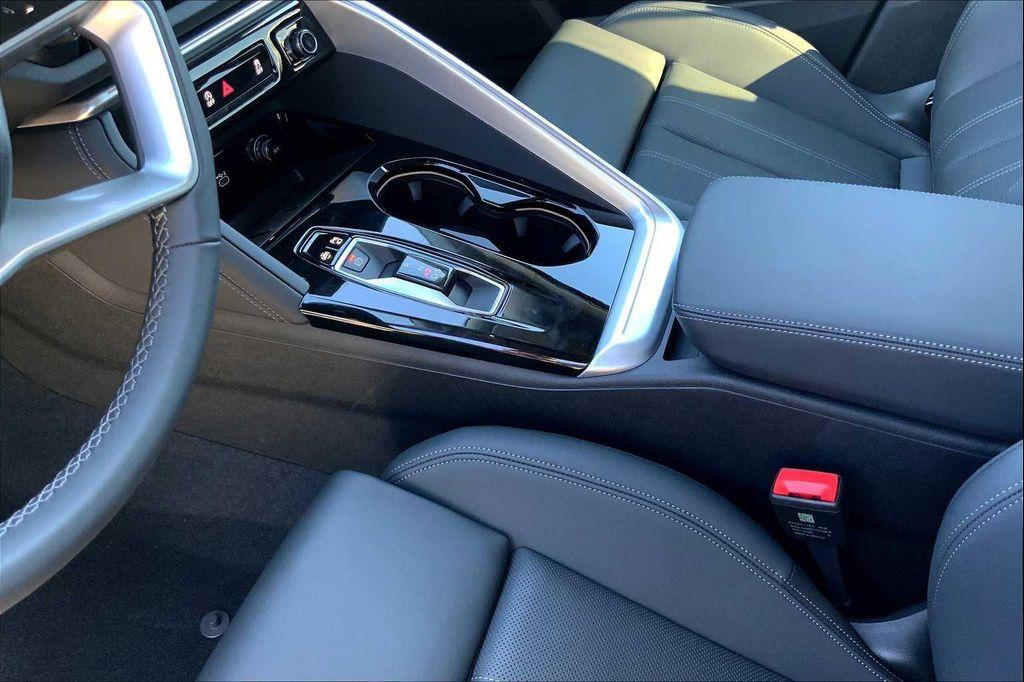 new 2025 Audi Q5 car, priced at $58,300