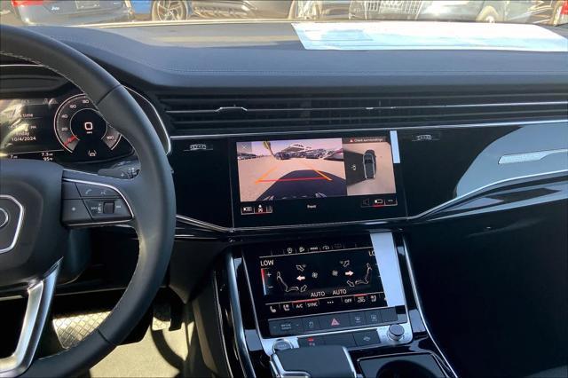 new 2025 Audi Q7 car, priced at $76,295