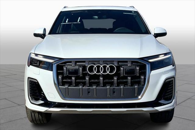 new 2025 Audi Q7 car, priced at $76,295