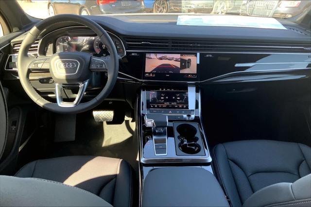 new 2025 Audi Q7 car, priced at $76,295