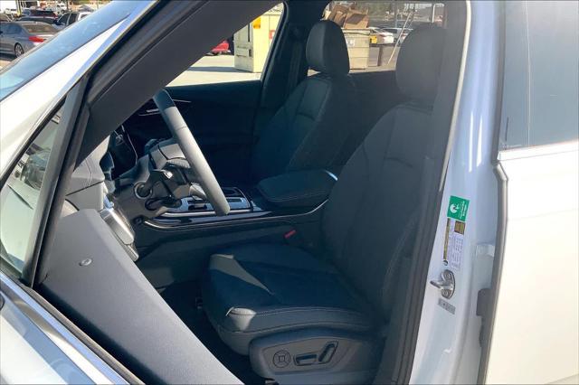 new 2025 Audi Q7 car, priced at $76,295