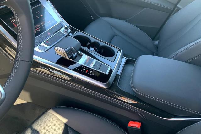 new 2025 Audi Q7 car, priced at $76,295
