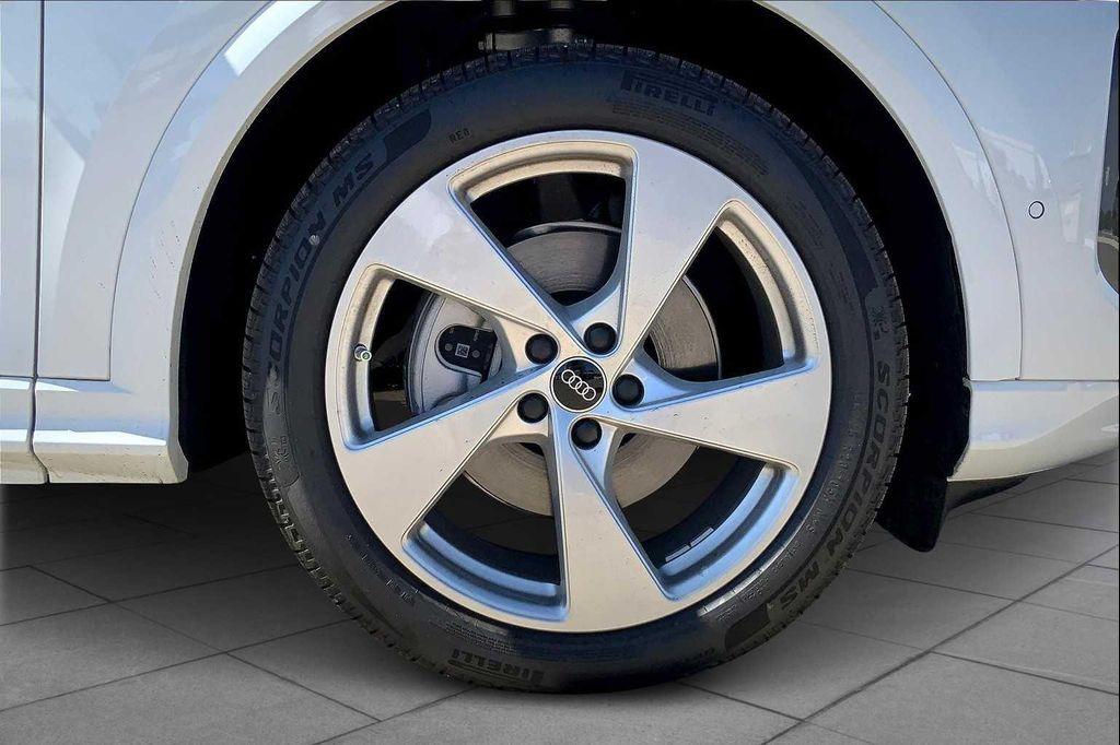 new 2025 Audi Q5 car, priced at $64,850