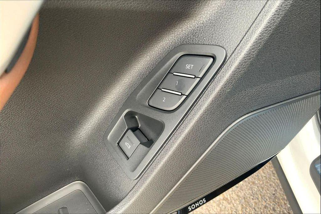 new 2025 Audi Q3 car, priced at $41,857