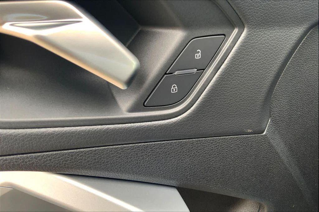 new 2025 Audi Q3 car, priced at $41,857