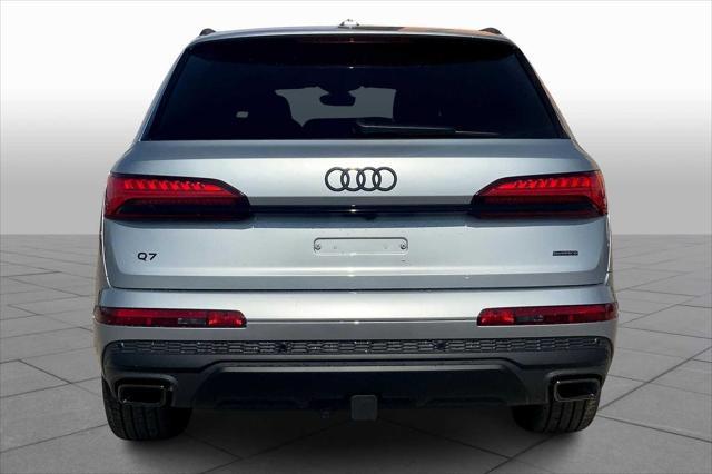 new 2025 Audi Q7 car, priced at $70,460