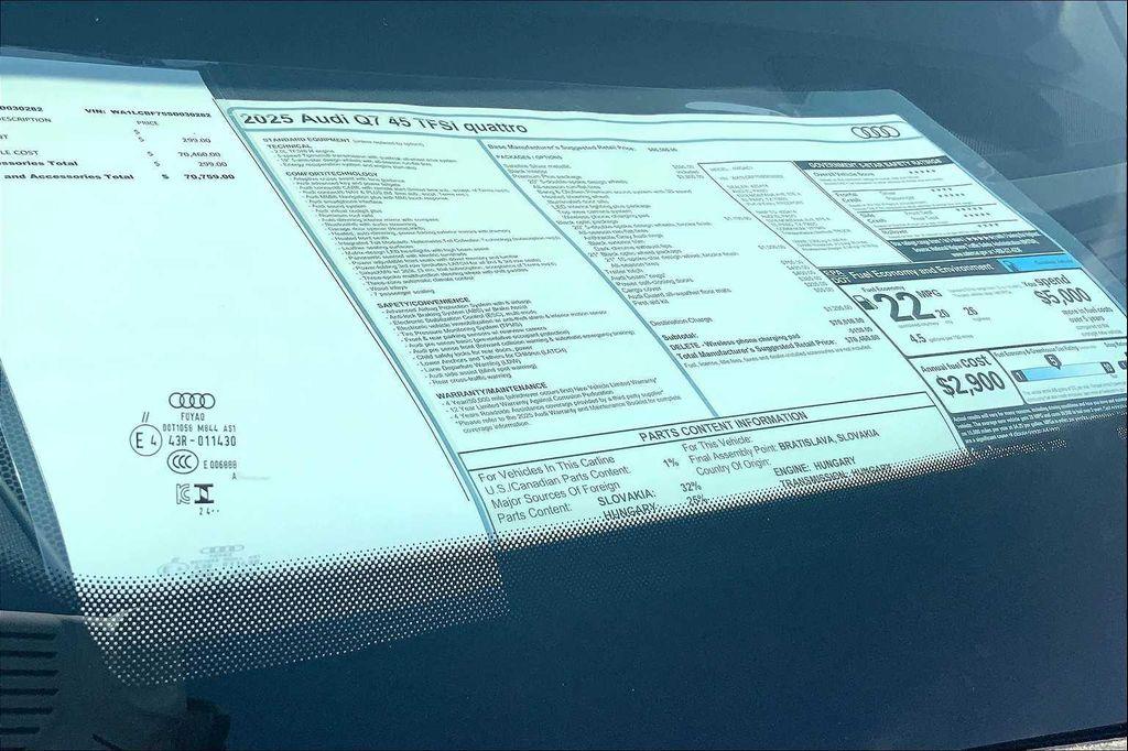 new 2025 Audi Q7 car, priced at $66,937