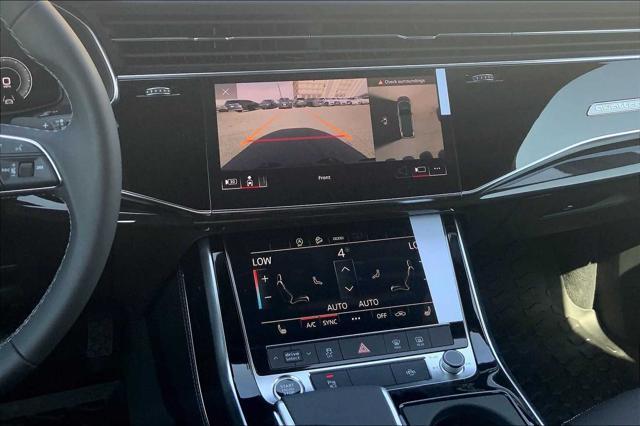 new 2025 Audi Q7 car, priced at $70,460