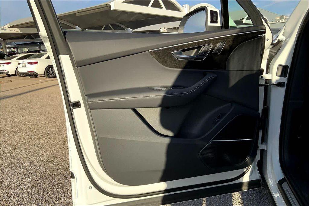 new 2026 Audi Q7 car, priced at $74,233