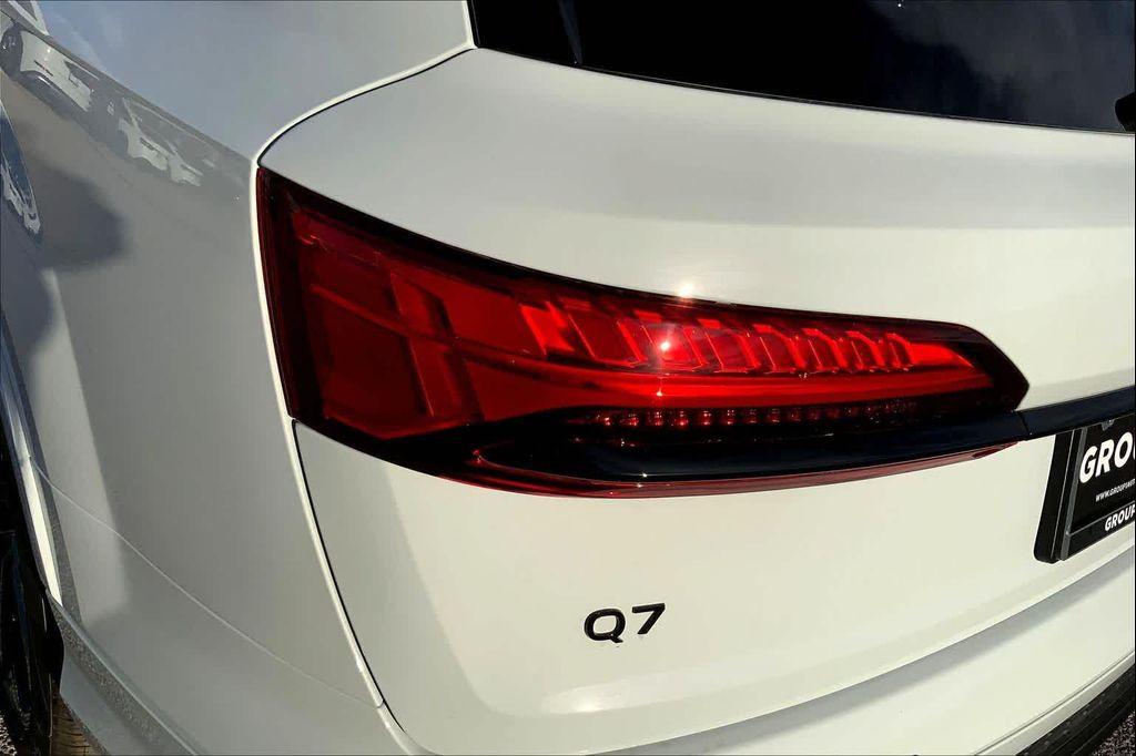 new 2026 Audi Q7 car, priced at $74,233