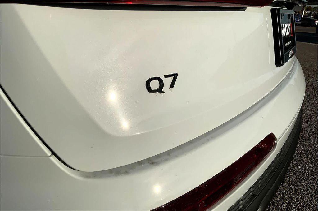 new 2026 Audi Q7 car, priced at $74,233