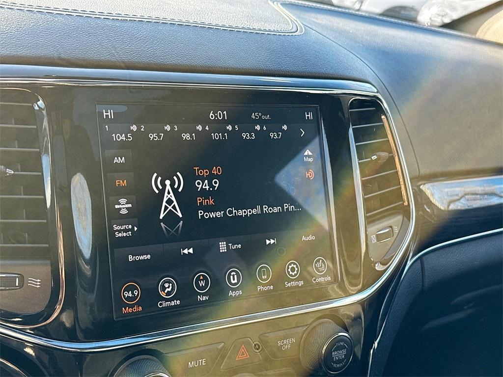 used 2020 Jeep Grand Cherokee car, priced at $22,400