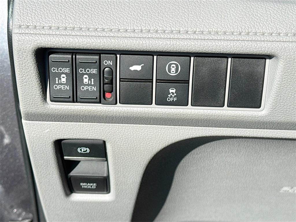 used 2023 Honda Odyssey car, priced at $29,400
