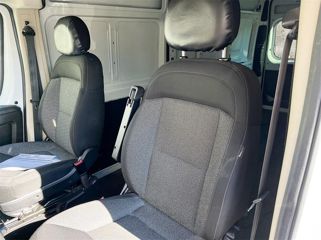 used 2021 Ram ProMaster 2500 car, priced at $25,000