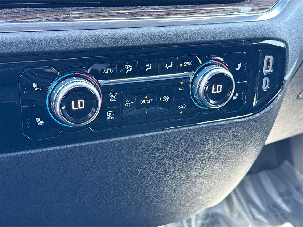 used 2024 GMC Sierra 1500 car, priced at $40,800