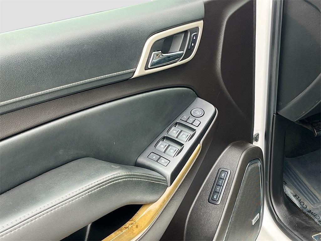 used 2016 GMC Yukon car, priced at $21,200