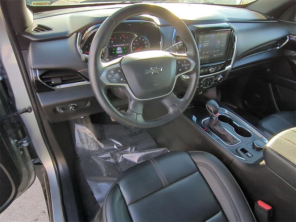 used 2023 Chevrolet Traverse car, priced at $31,600