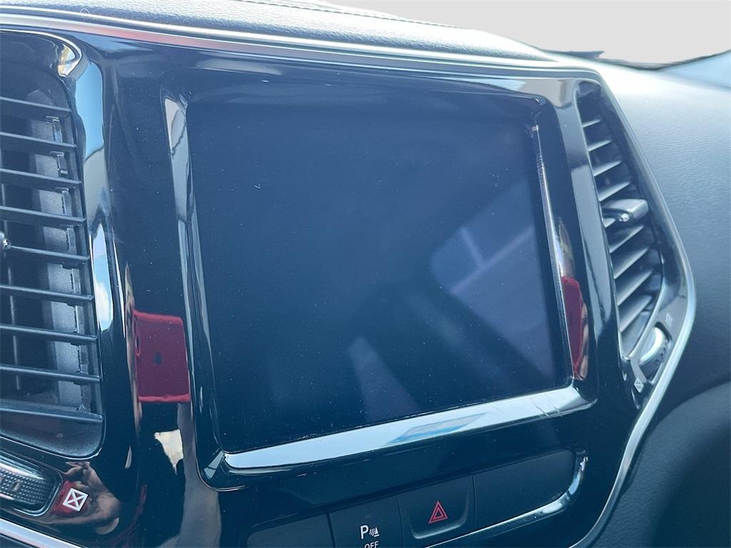 used 2020 Jeep Cherokee car, priced at $15,800
