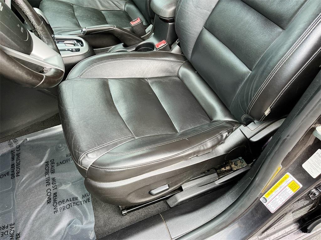 used 2014 Chevrolet Cruze car, priced at $4,500