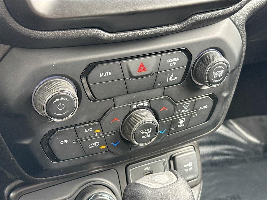 used 2022 Jeep Renegade car, priced at $15,400