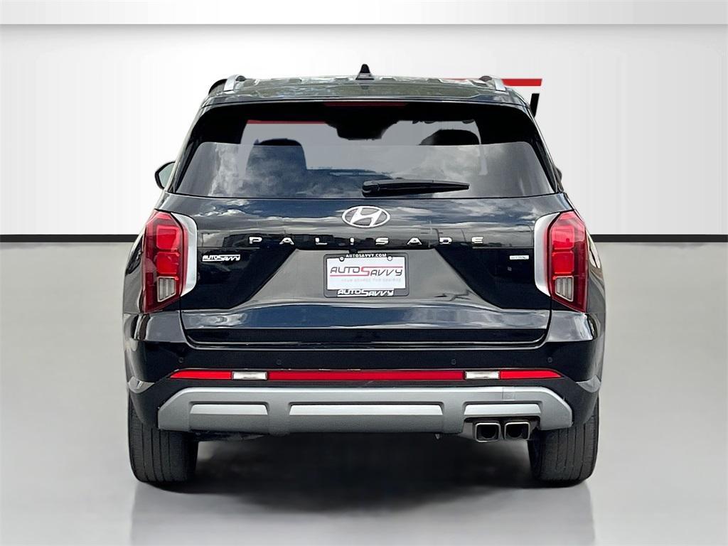 used 2024 Hyundai Palisade car, priced at $34,300