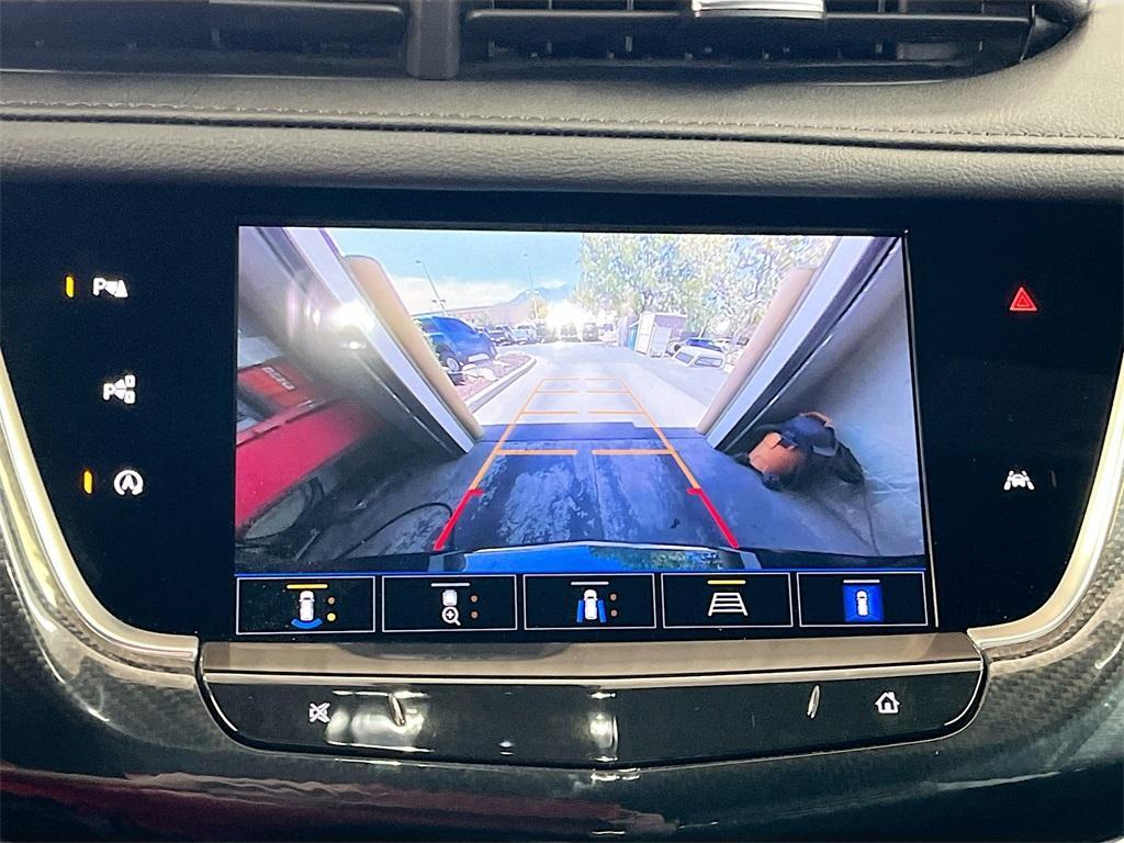 used 2024 Cadillac XT6 car, priced at $43,900