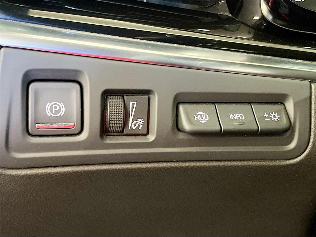 used 2024 Cadillac XT6 car, priced at $43,900