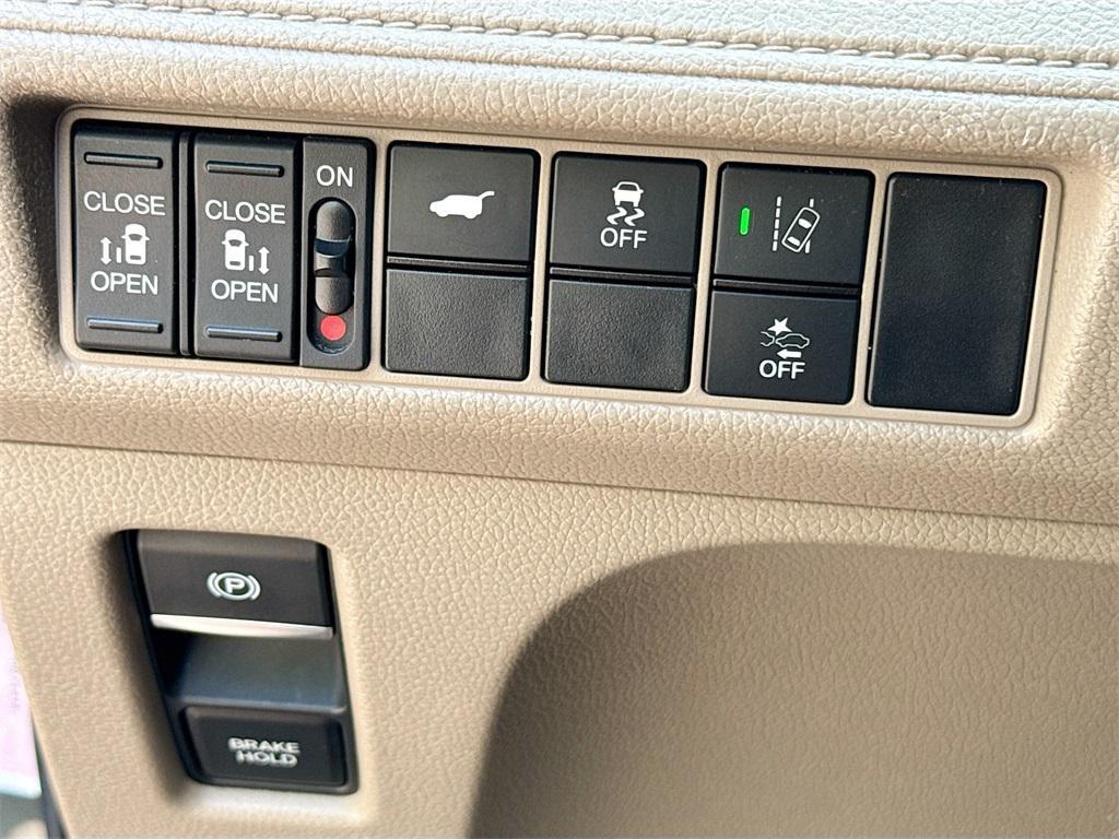 used 2020 Honda Odyssey car, priced at $25,800