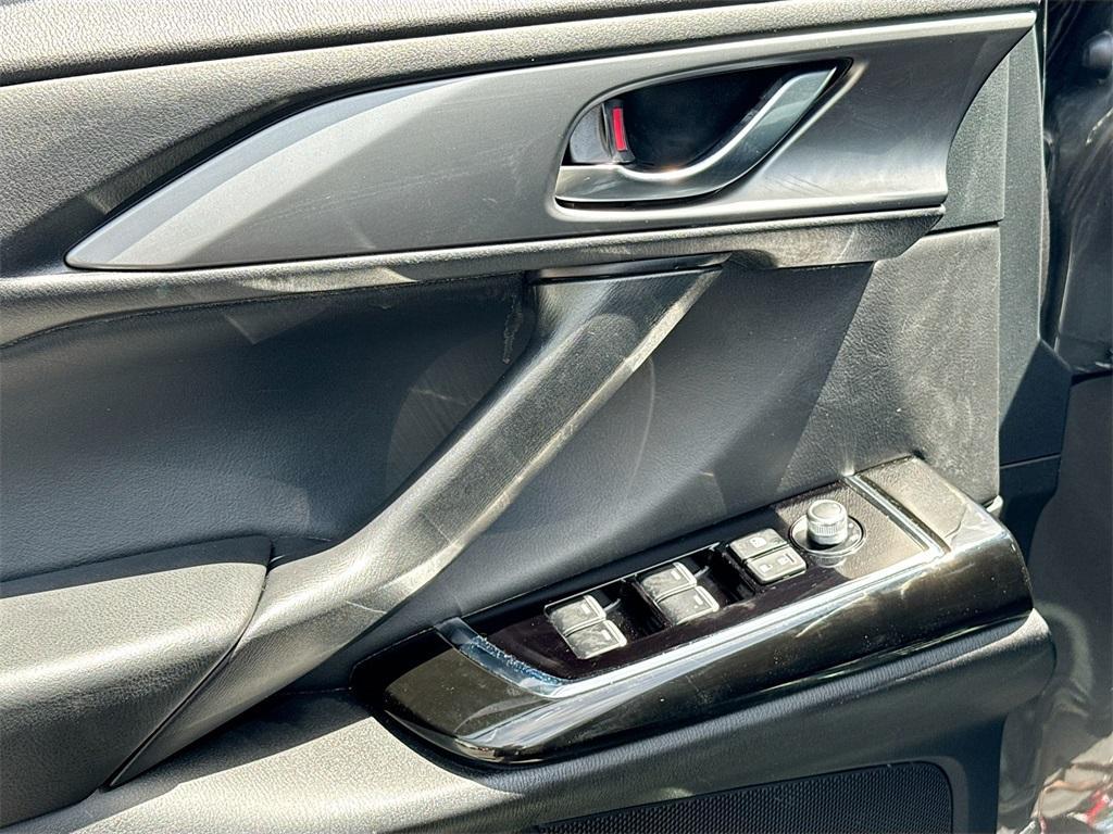 used 2023 Mazda CX-9 car, priced at $26,500