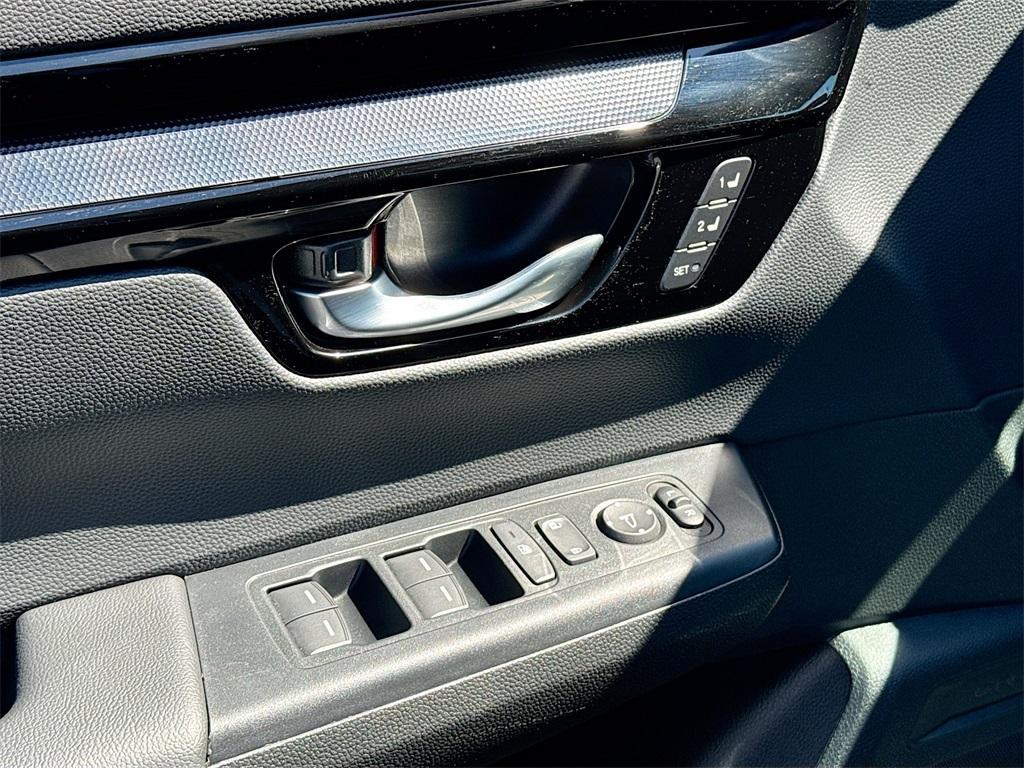 used 2024 Honda CR-V car, priced at $30,300