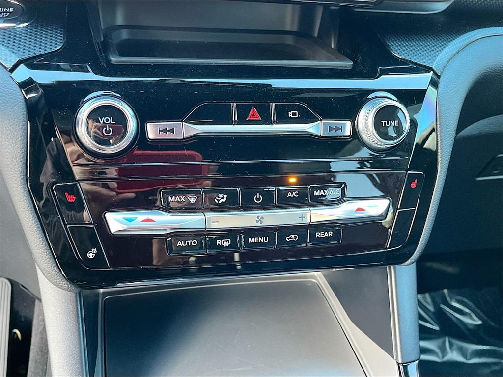 used 2022 Ford Explorer car, priced at $27,000