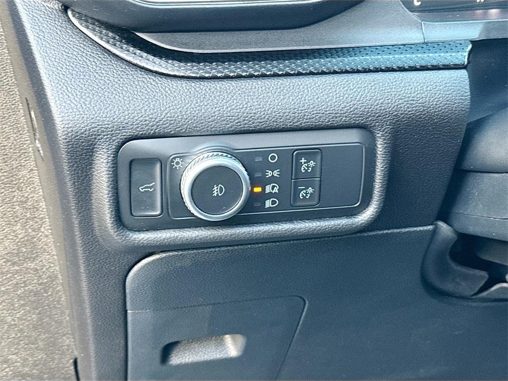 used 2022 Ford Explorer car, priced at $28,400