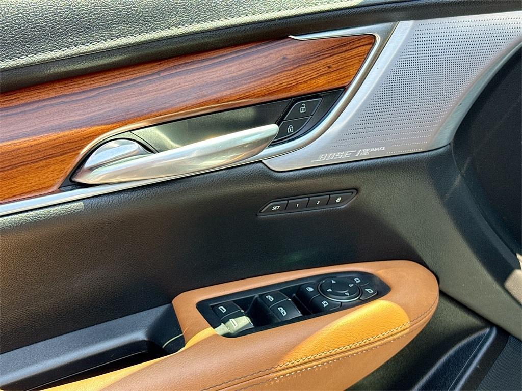 used 2022 Cadillac XT5 car, priced at $29,303
