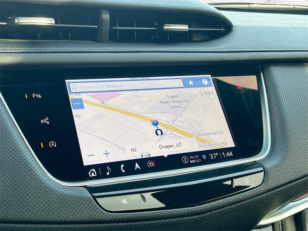 used 2022 Cadillac XT5 car, priced at $29,303