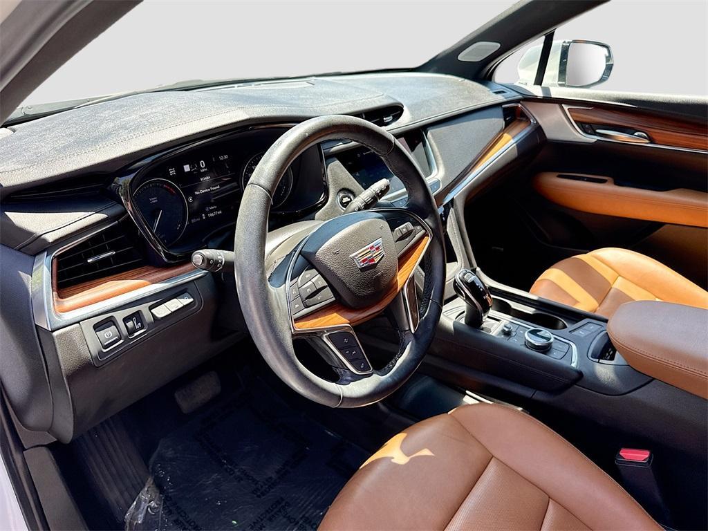 used 2022 Cadillac XT5 car, priced at $29,303