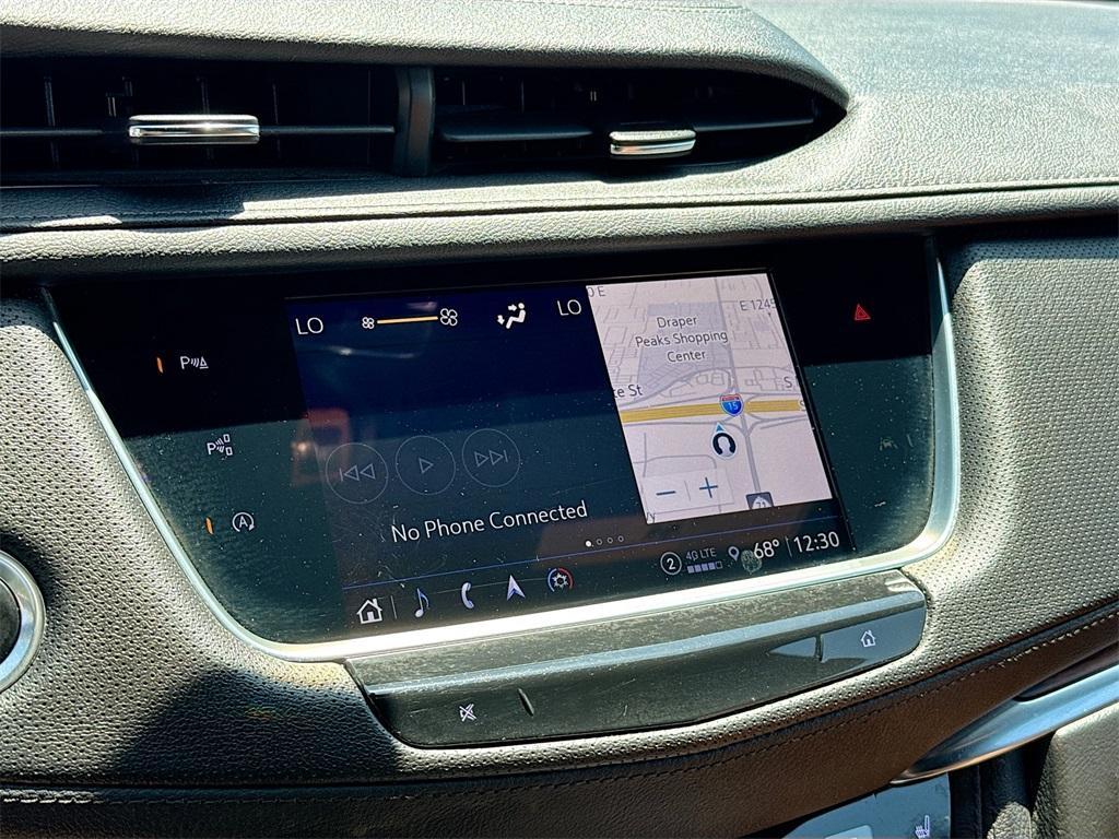 used 2022 Cadillac XT5 car, priced at $29,303