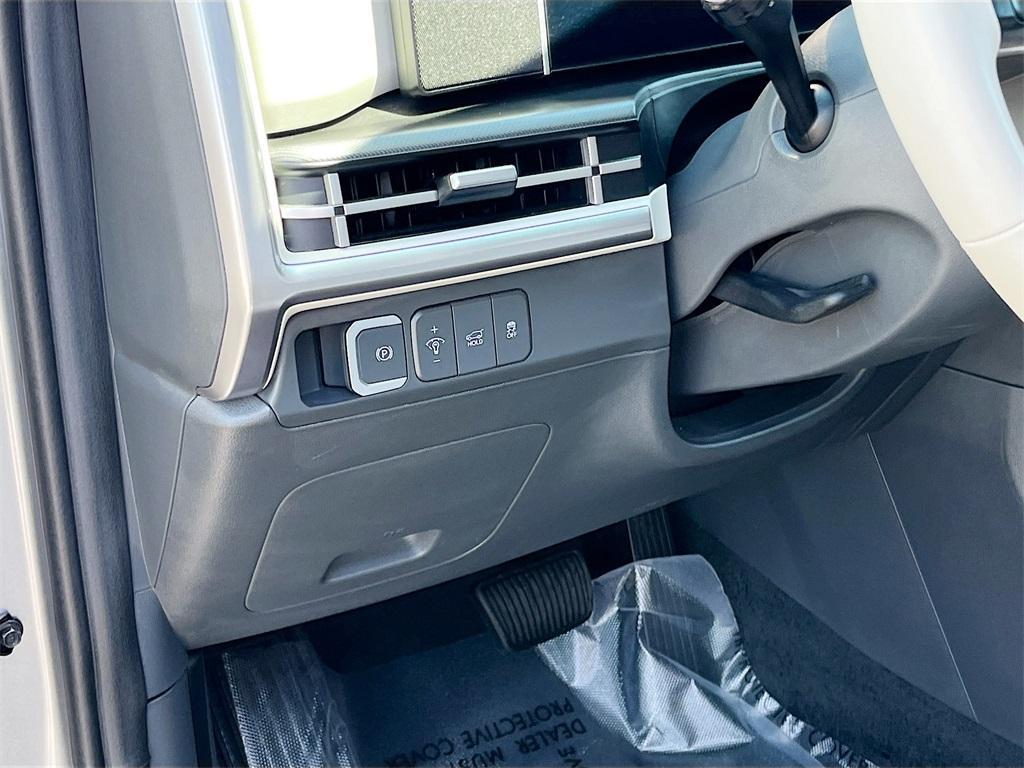 used 2024 Hyundai Santa Fe car, priced at $26,200