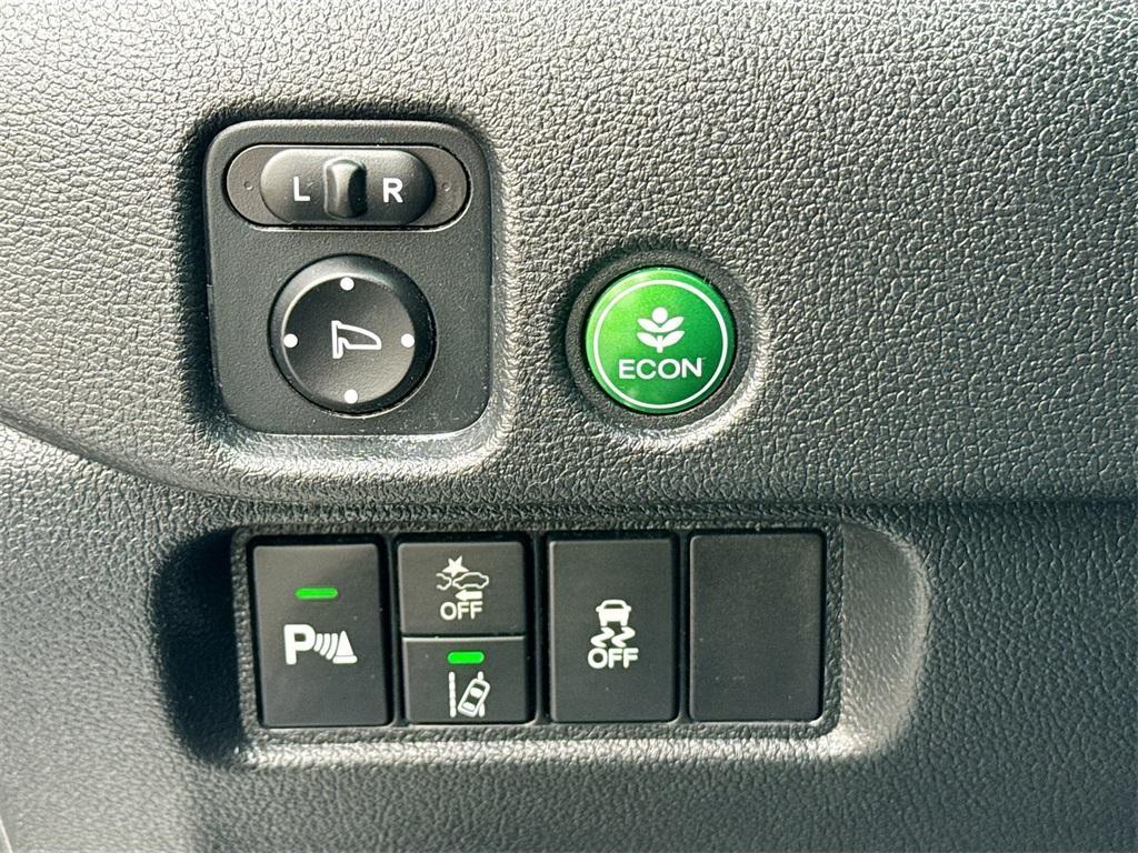 used 2023 Honda Passport car, priced at $27,103