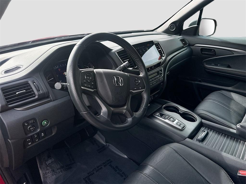 used 2022 Honda Passport car, priced at $28,000