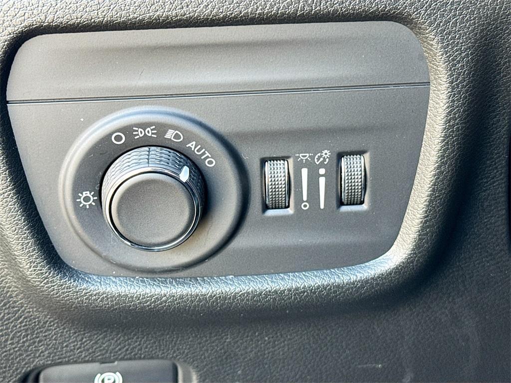 used 2022 Jeep Grand Cherokee L car, priced at $27,000