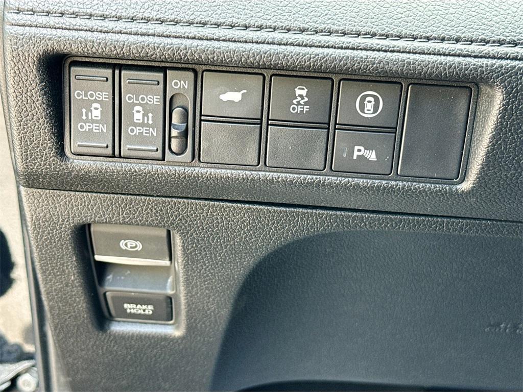used 2021 Honda Odyssey car, priced at $26,900