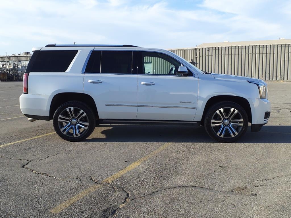 used 2019 GMC Yukon car, priced at $33,500