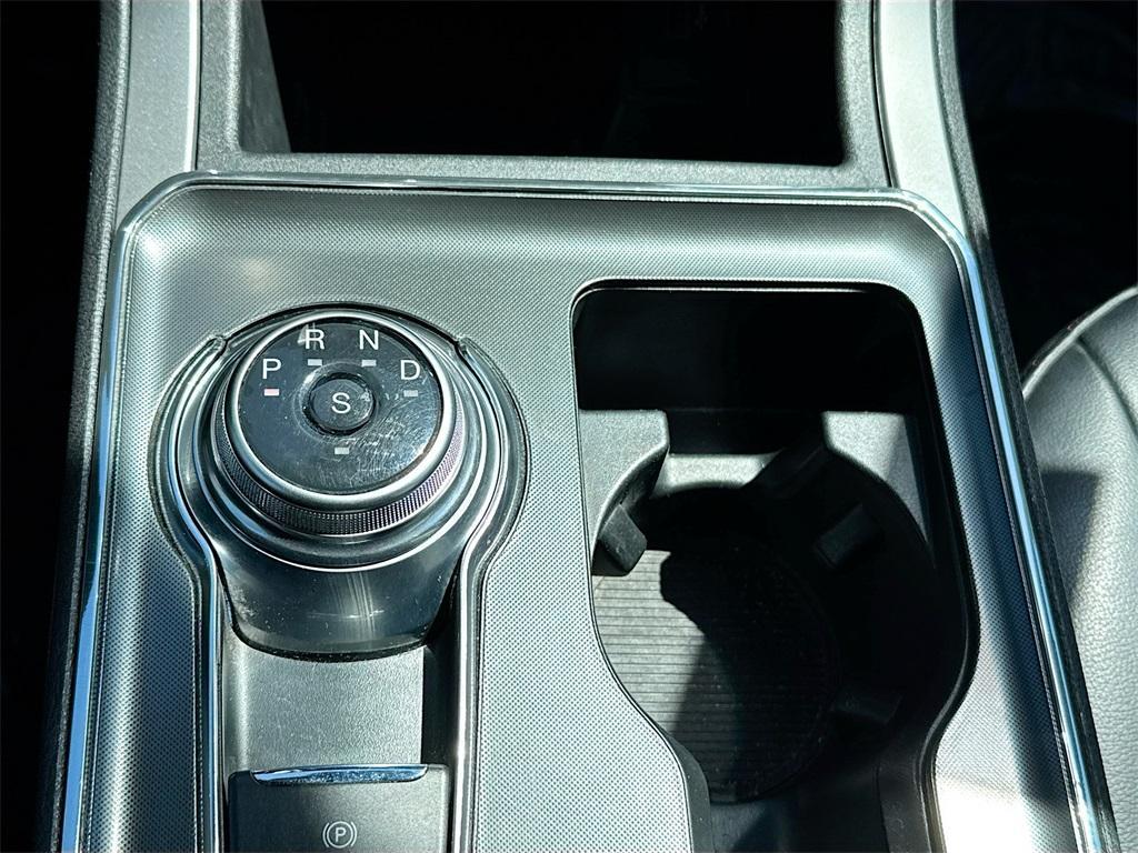 used 2022 Ford Edge car, priced at $25,000