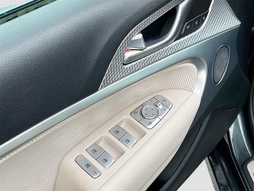 used 2023 Genesis G70 car, priced at $25,000