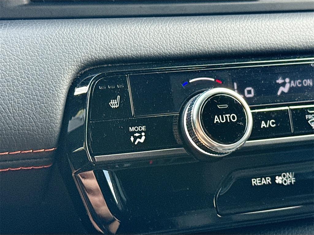 used 2024 Honda Pilot car, priced at $35,600