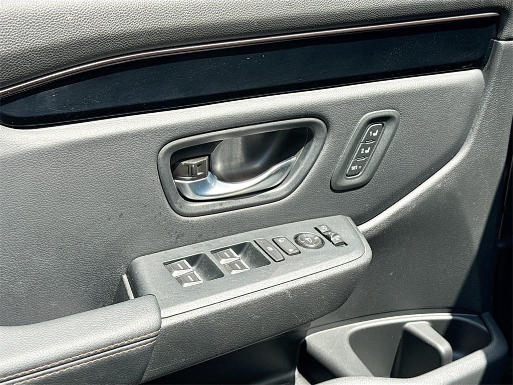 used 2024 Honda Pilot car, priced at $35,600