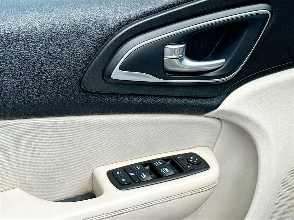used 2015 Chrysler 200 car, priced at $6,900