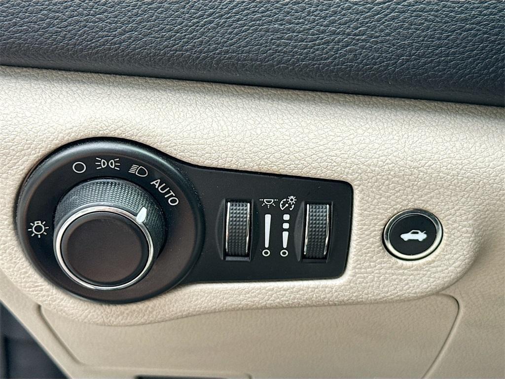 used 2015 Chrysler 200 car, priced at $6,900