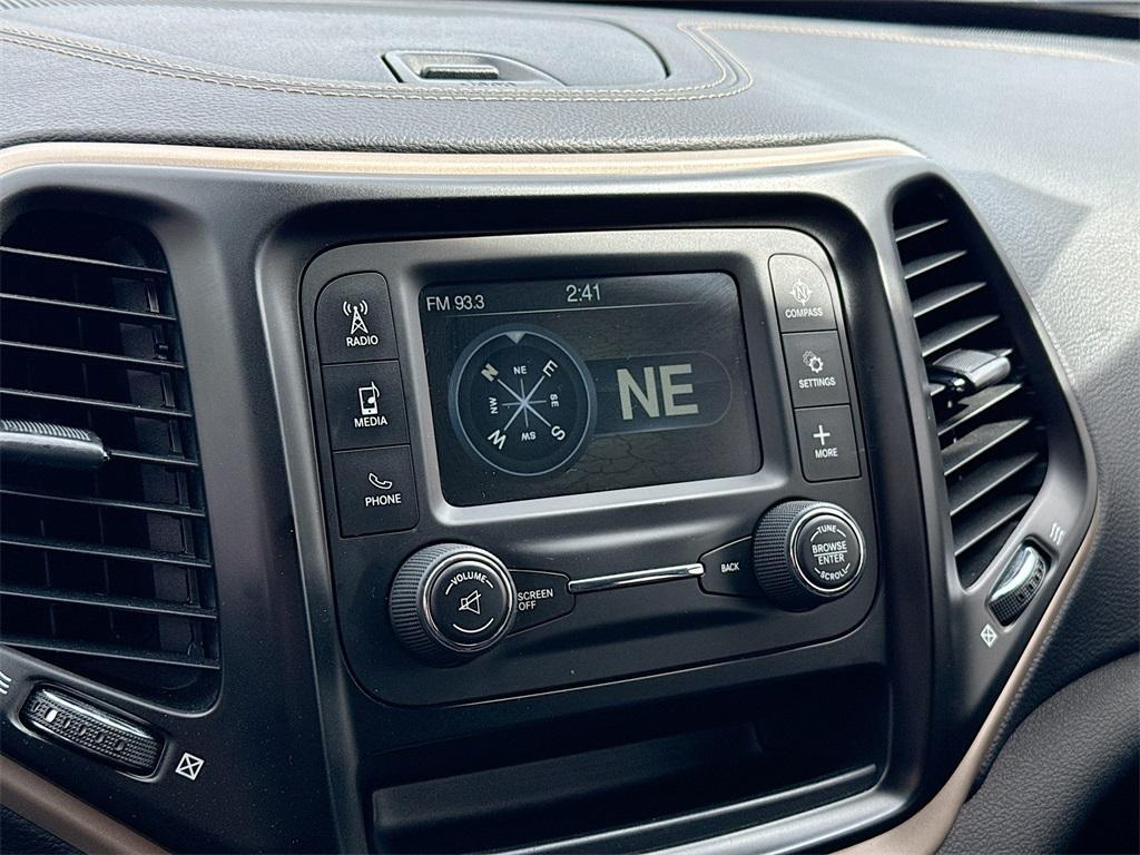 used 2016 Jeep Cherokee car, priced at $9,000