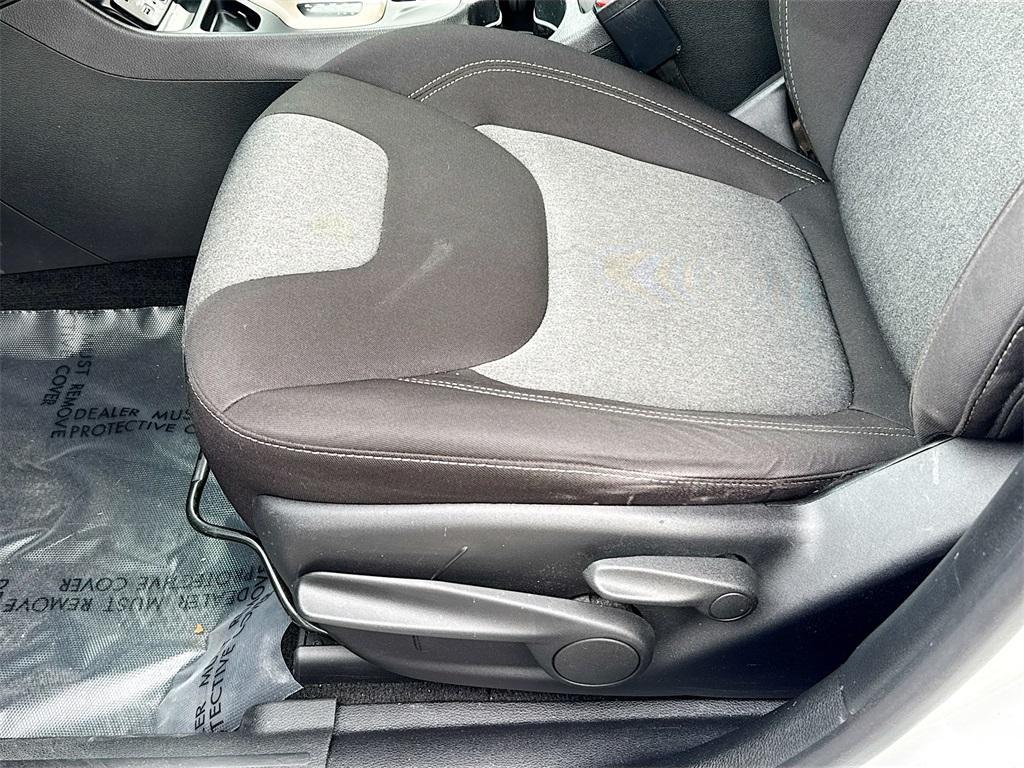 used 2016 Jeep Cherokee car, priced at $9,000